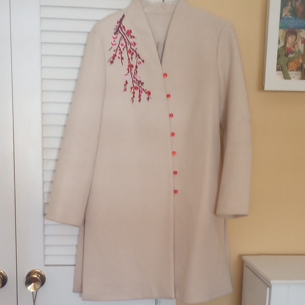 Elegant Cream Embroidered Women's Coat